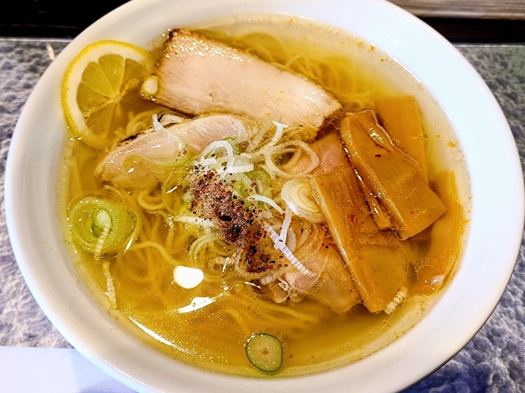 和らーめんなかお鰹と鯖の和風醤油そば