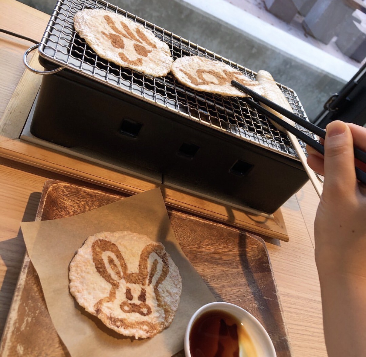 茶屋勘右衛門煎餅の手焼き体験