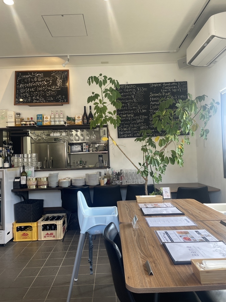 italian dining Bene内観