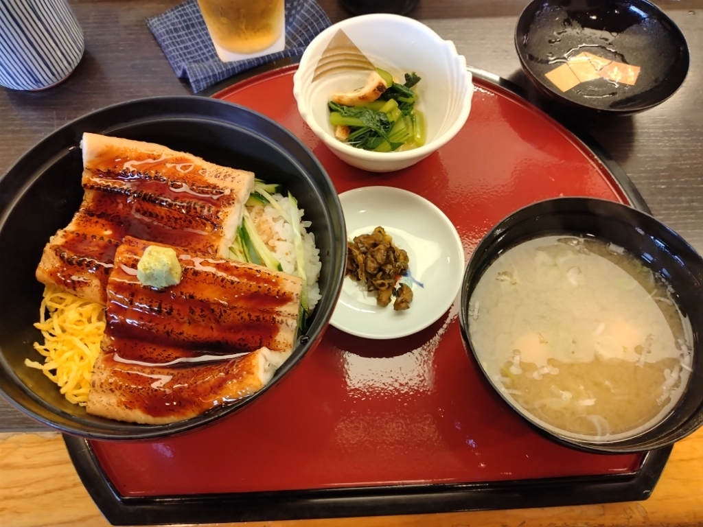 味処さんとり茶屋あなご丼