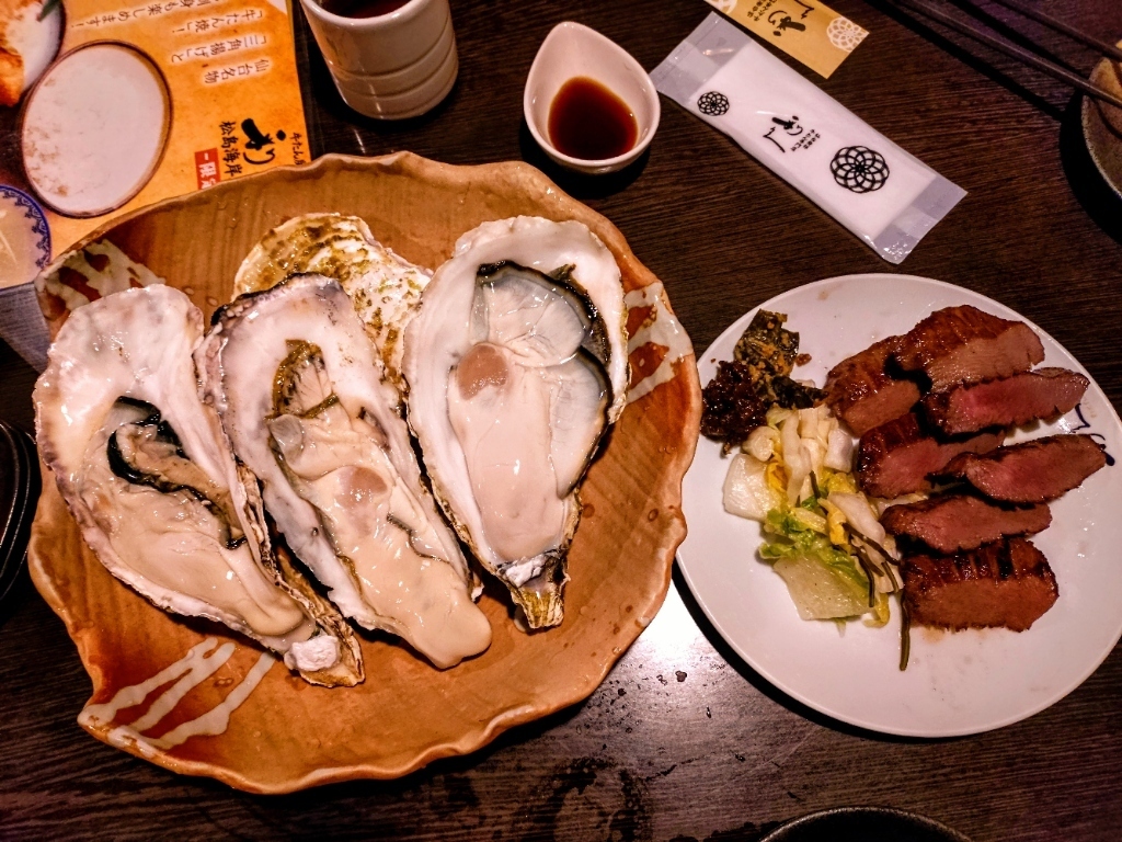 牛たん炭焼 利久 松島海岸駅前店の牡蠣と牛たん