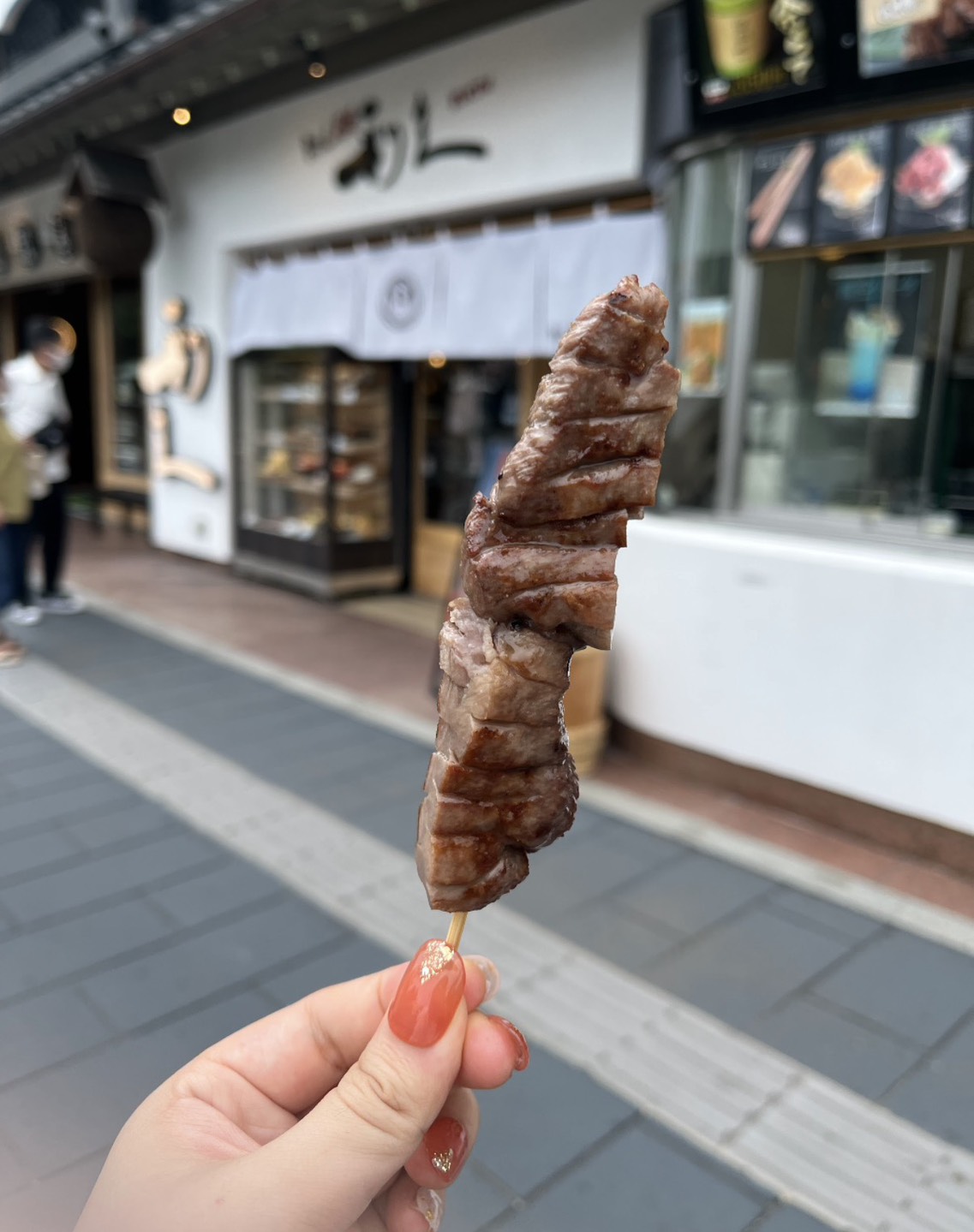利久五大堂店牛たん串