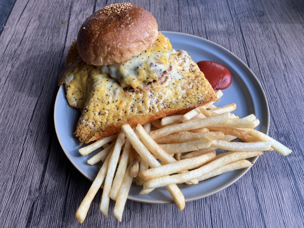 CAPTAIN KANGAROO チーズチーズバーガー