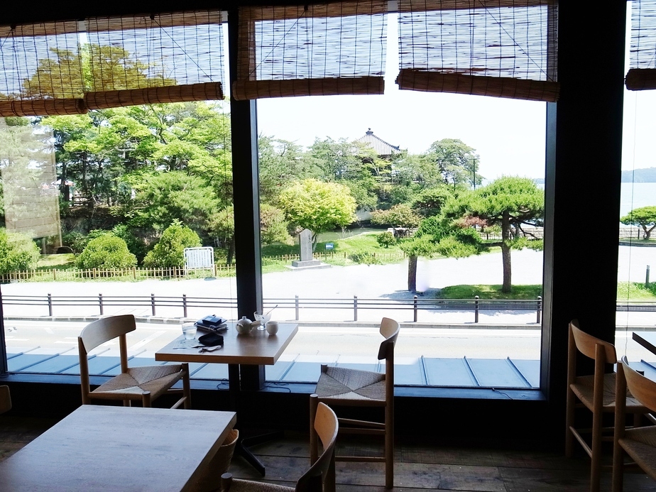 松華堂菓子店の内観