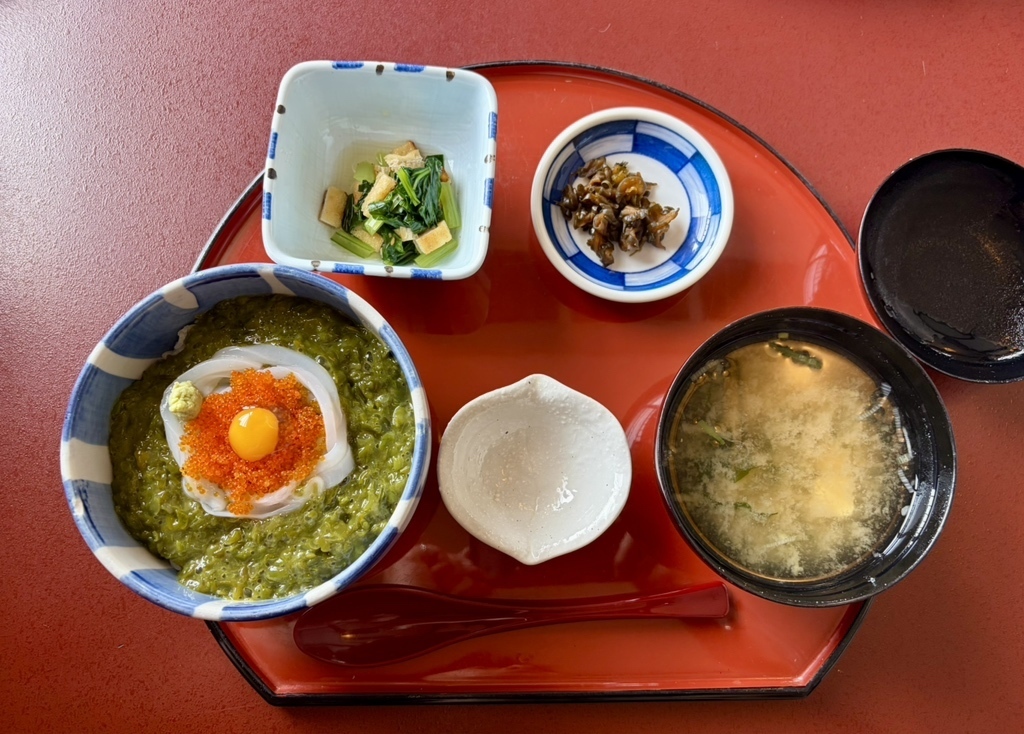さんとり茶屋三陸めかぶ丼